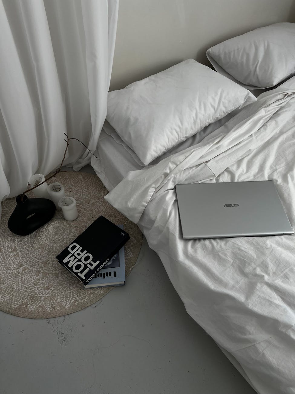 ASUS ZenBook S 14 OLED