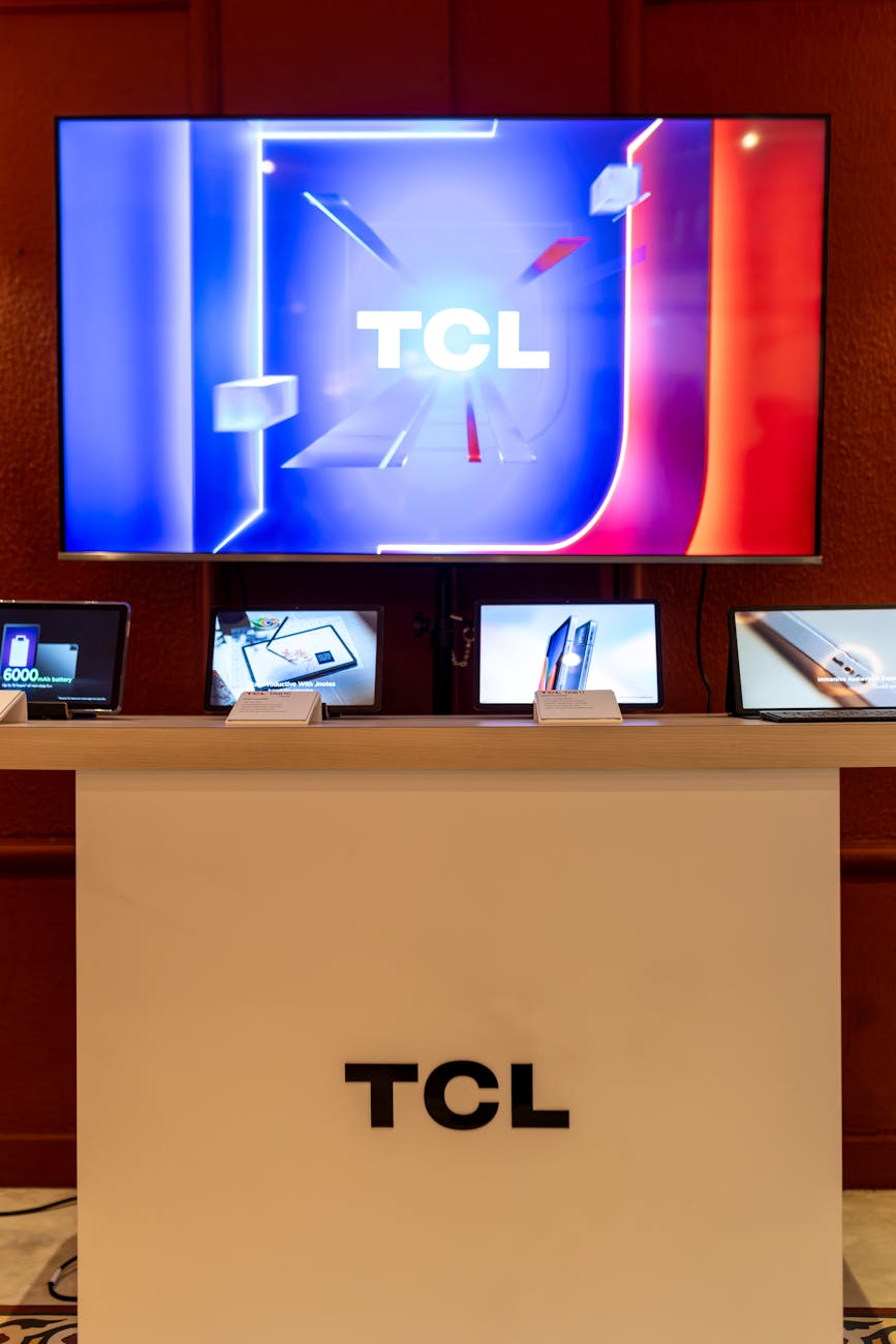 TCL C855 85